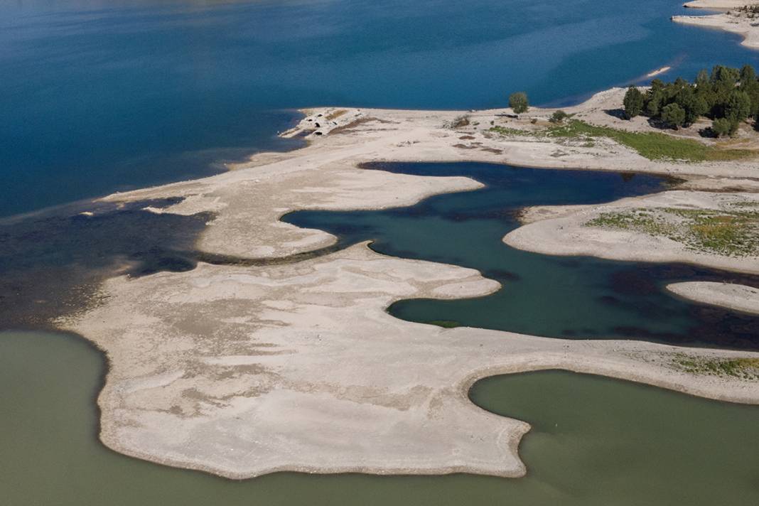 Sular çekilince ortaya çıktı! Tam 822 yıllık Selçuklu hanı 6